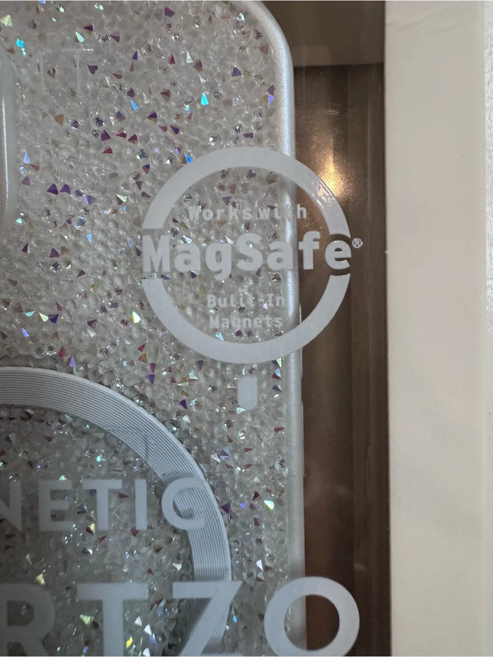 Magnetic Glitter Phone Case for iPhone 15/14/13 - White Sparkle